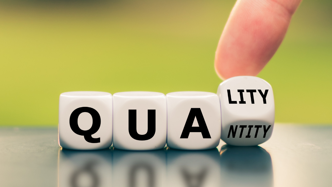 A finger turns a dice and changes the word 
